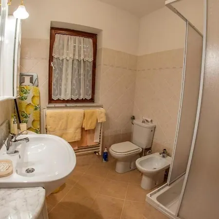 In With Air Conditioning, Wifi, Washing Machine 3360-2 Apartment