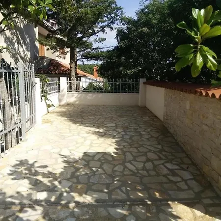 In With Air Conditioning, Wifi, Washing Machine 3360-2 Apartment